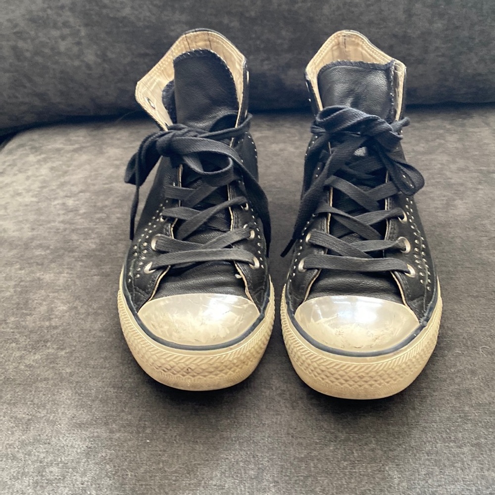 Converse x John Varvatos unisex leather sneakers size 6 Mens, 8 Women’s